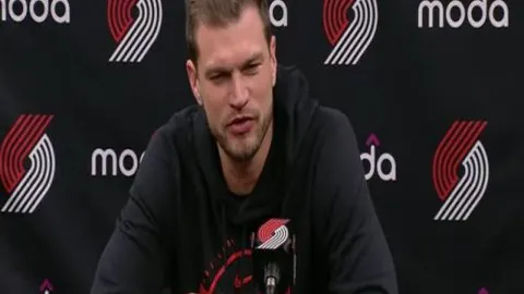 本泽马在社交平台抨击德尚：欺诈者？